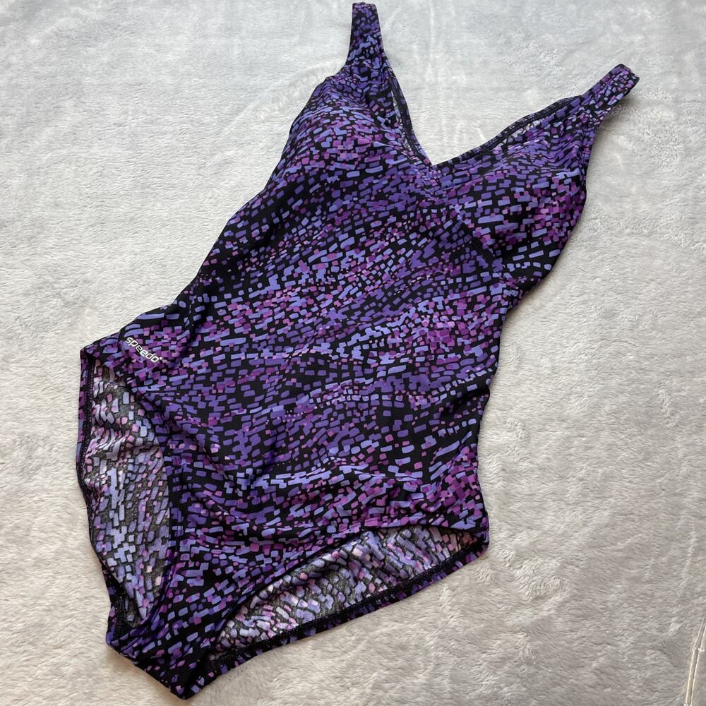 Speedo‎ Womens One Piece Surplice Swimsuit Size 8 Purple Spotted Padded Bra Wrap